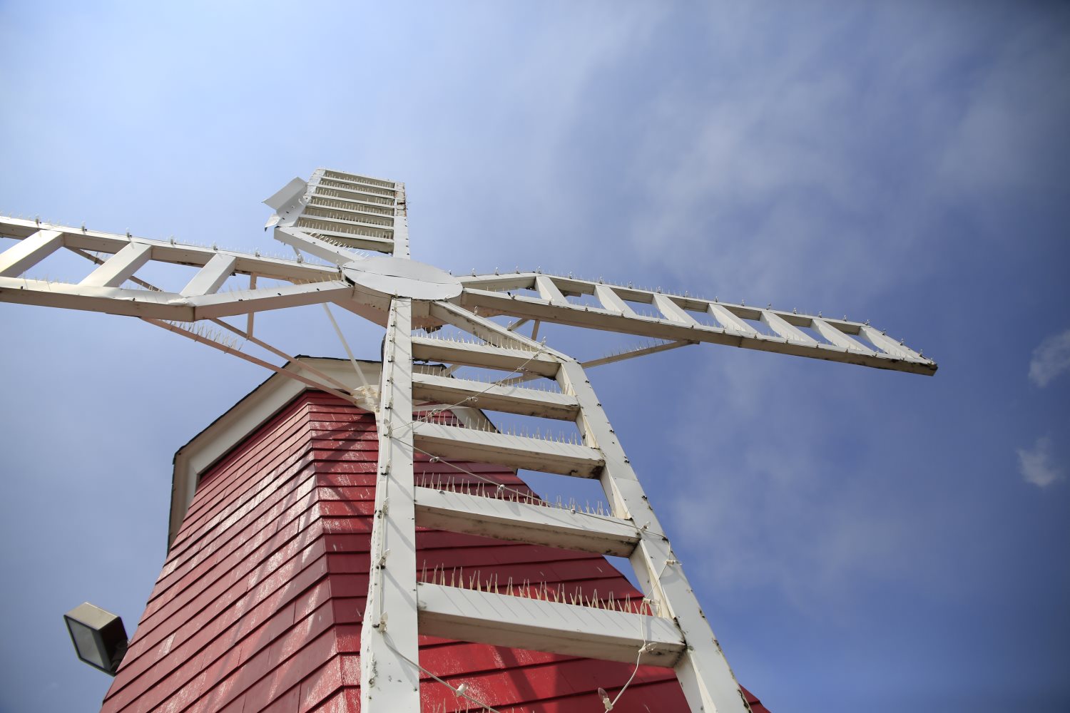 Location and hours Windmill